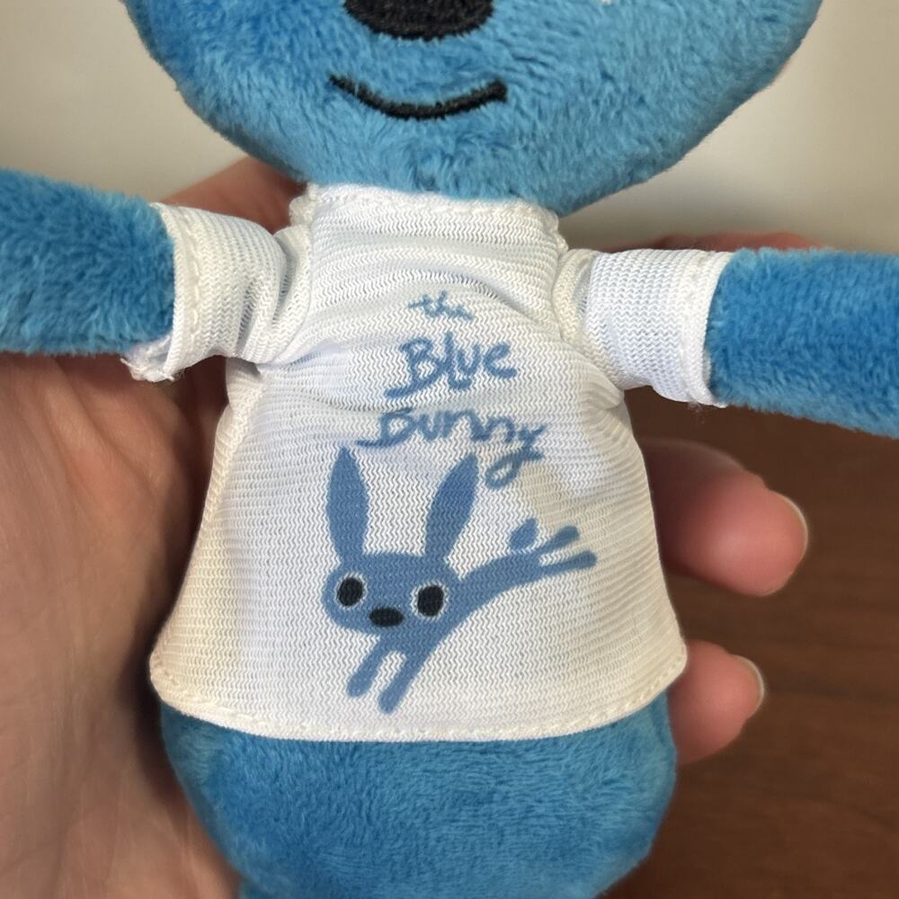 The Blue Bunny Bookstore Plush Stuffed Animal Mascot Peter H Reynolds Dedham MA - Picture 4 of 6